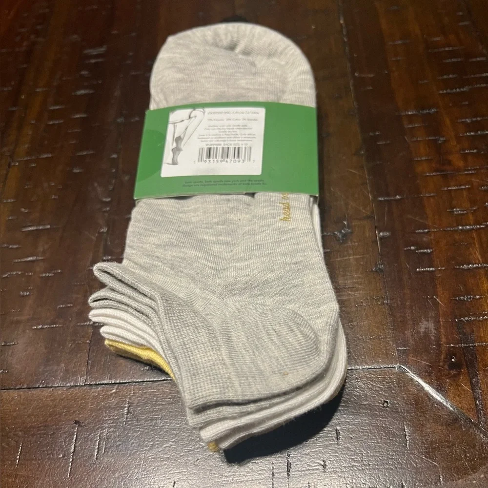 Kate Spade New York Low Cut Yellow Socks with Snail Pattern 3 Pairs